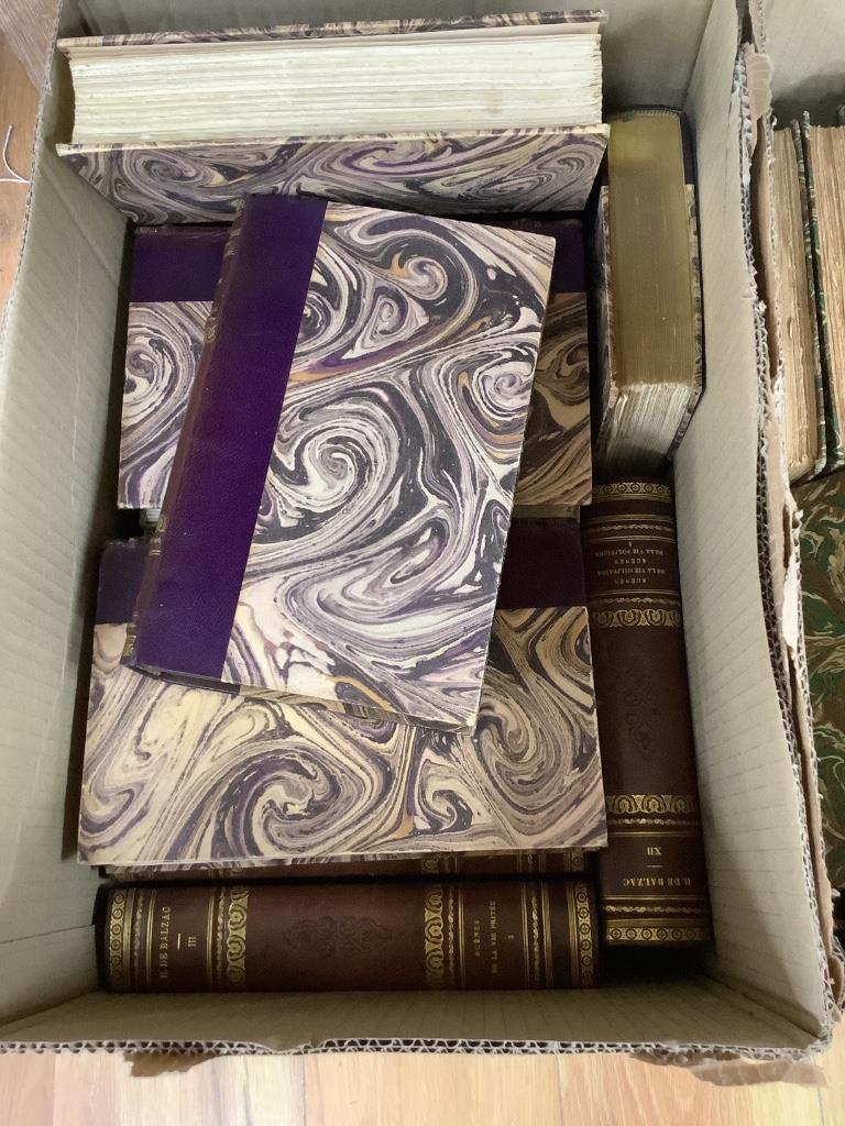 Assorted books to include French children's works, mixed literature, etc.